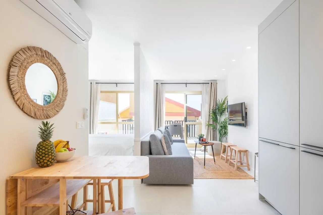 Apartment Soek La Romana Seafront Marbella